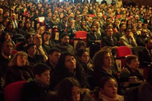 Clase Ejecutiva UC graduó a 1485 nuevos alumnos de sus programas de diplomado online